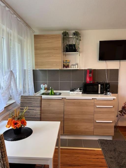 Apartment Am Stuttgarter Flughafen / Messe لينفلدن اشتردين المظهر الخارجي الصورة