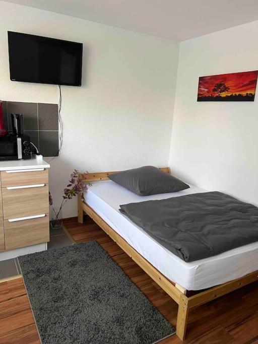 Apartment Am Stuttgarter Flughafen / Messe لينفلدن اشتردين المظهر الخارجي الصورة